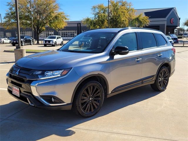 2020 Mitsubishi Outlander LE