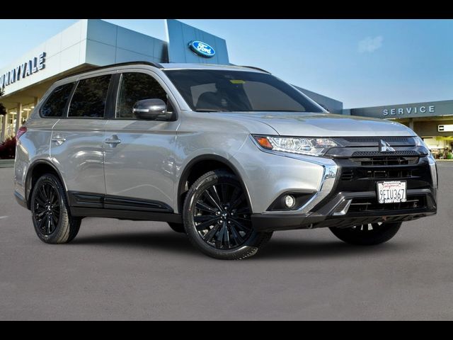 2020 Mitsubishi Outlander LE