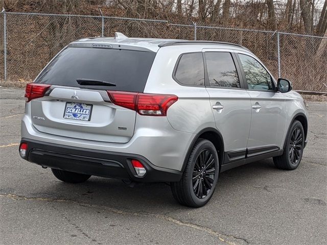 2020 Mitsubishi Outlander LE