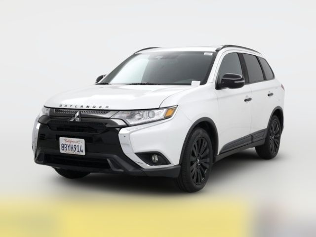 2020 Mitsubishi Outlander LE