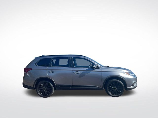 2020 Mitsubishi Outlander LE