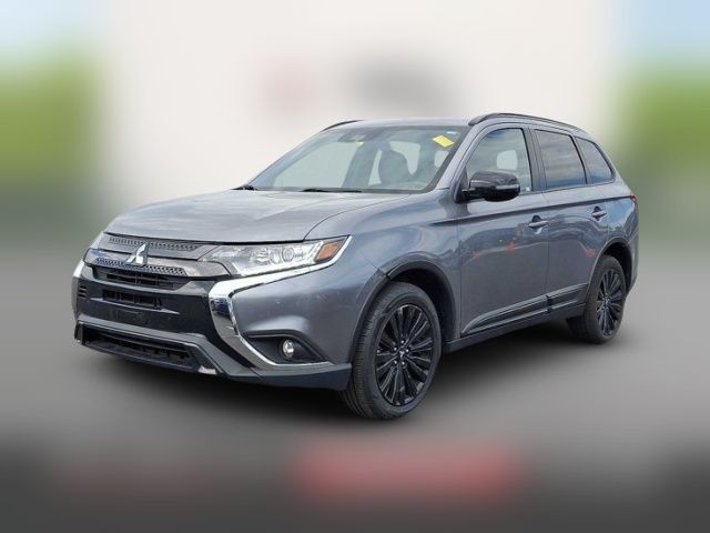2020 Mitsubishi Outlander LE