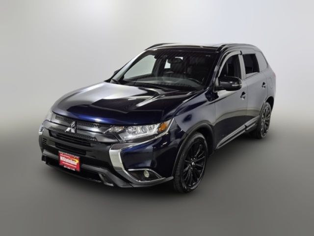 2020 Mitsubishi Outlander LE