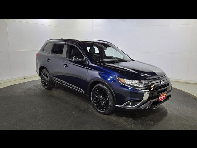 2020 Mitsubishi Outlander LE