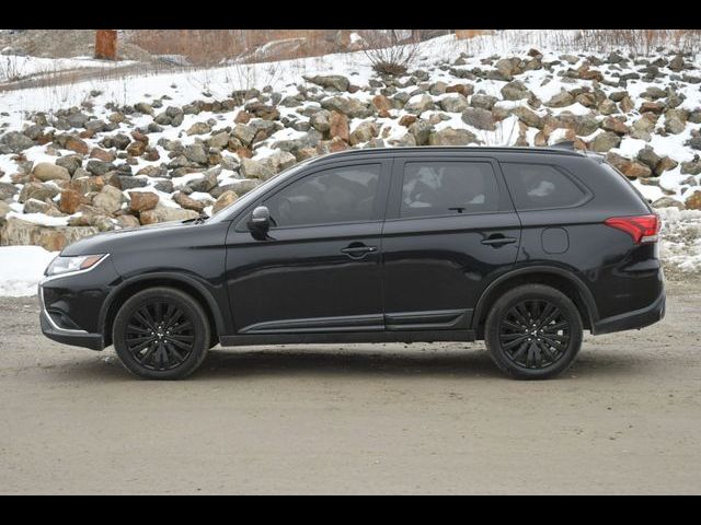 2020 Mitsubishi Outlander LE