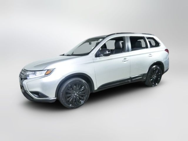 2020 Mitsubishi Outlander LE