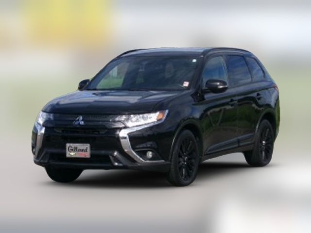 2020 Mitsubishi Outlander LE