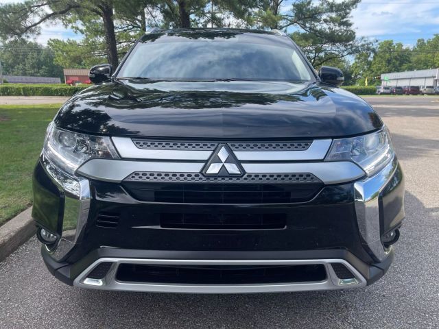 2020 Mitsubishi Outlander LE