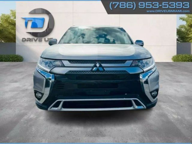 2020 Mitsubishi Outlander LE