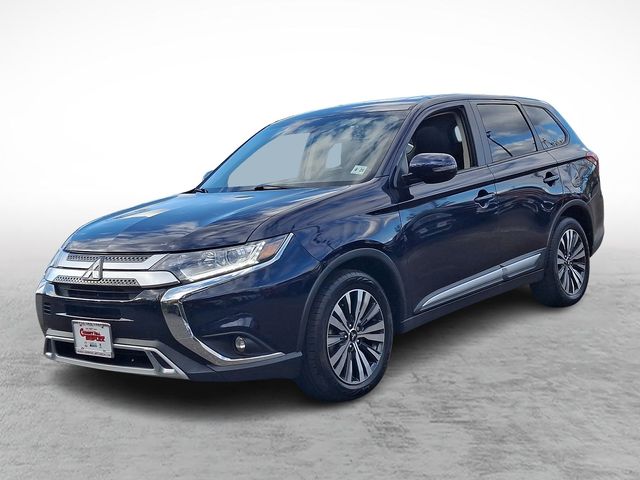 2020 Mitsubishi Outlander SE