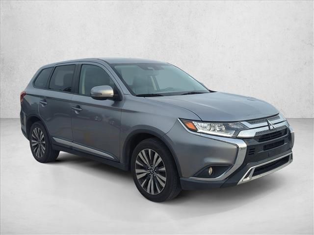 2020 Mitsubishi Outlander SE