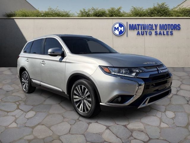 2020 Mitsubishi Outlander SE