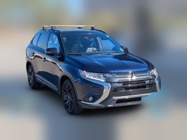 2020 Mitsubishi Outlander LE