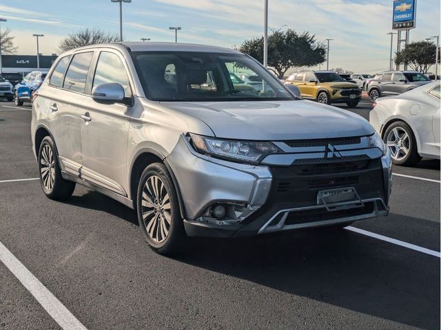 2020 Mitsubishi Outlander SE