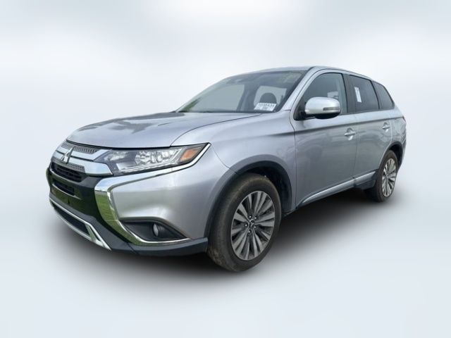 2020 Mitsubishi Outlander SE