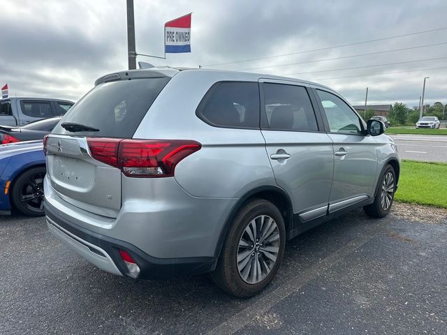 2020 Mitsubishi Outlander SE