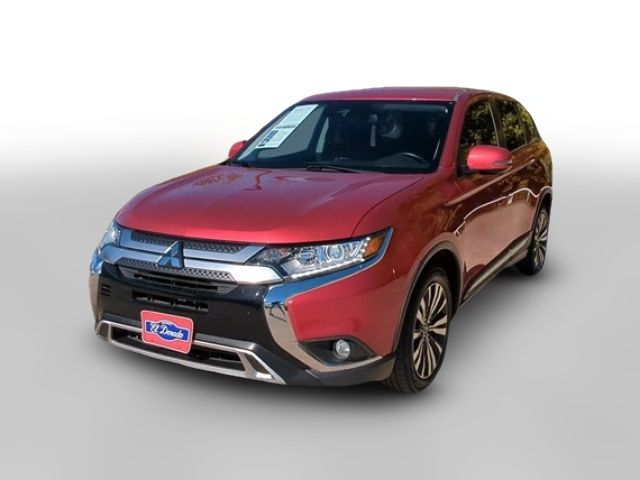 2020 Mitsubishi Outlander SE