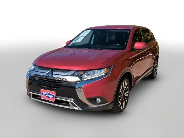 2020 Mitsubishi Outlander SE