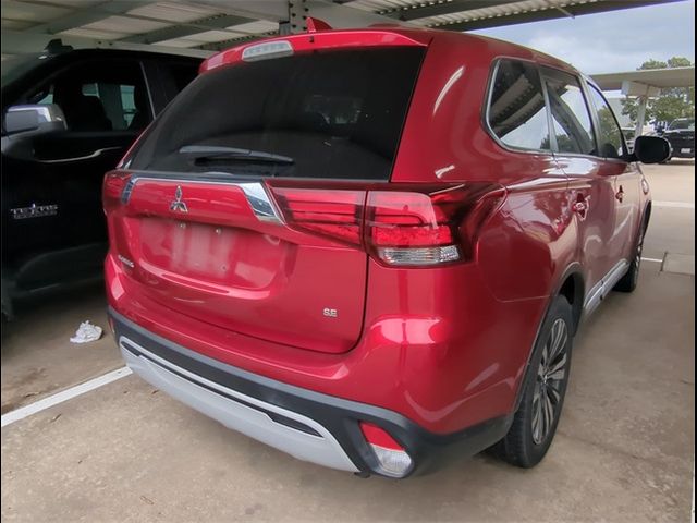 2020 Mitsubishi Outlander 