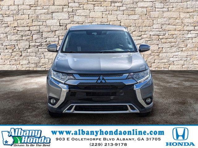 2020 Mitsubishi Outlander SE