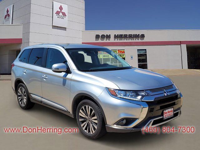 2020 Mitsubishi Outlander SE