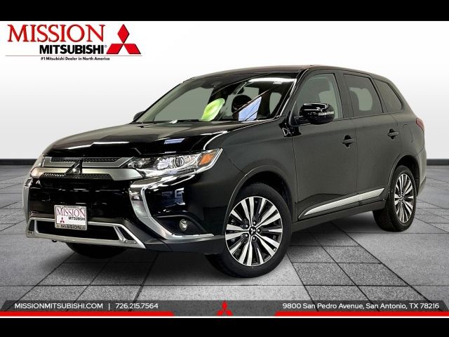 2020 Mitsubishi Outlander SE