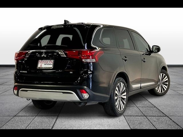 2020 Mitsubishi Outlander SE