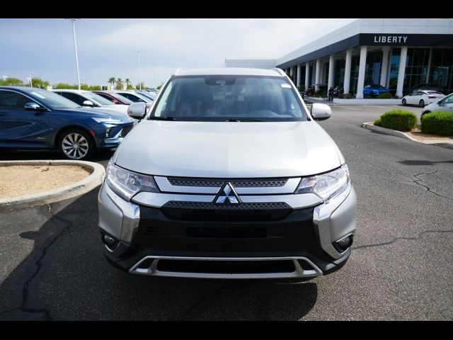 2020 Mitsubishi Outlander SE