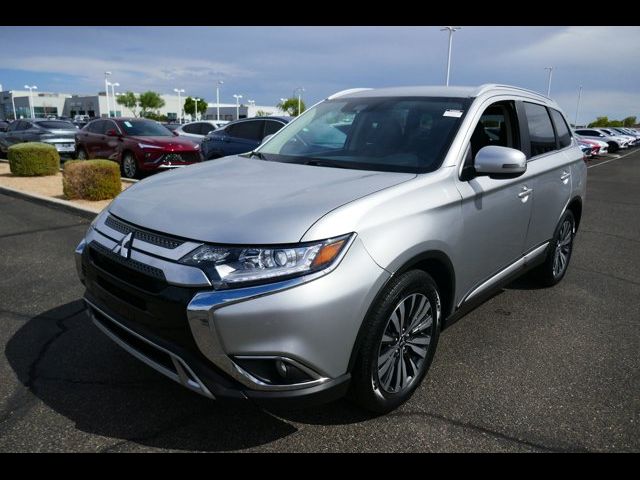 2020 Mitsubishi Outlander SE