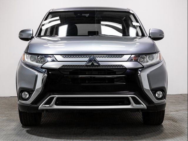 2020 Mitsubishi Outlander SE