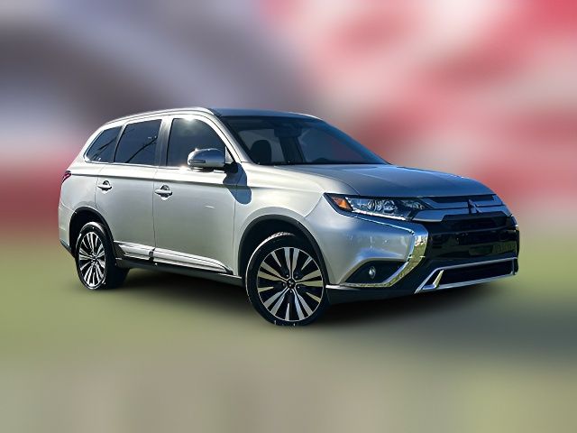 2020 Mitsubishi Outlander SE