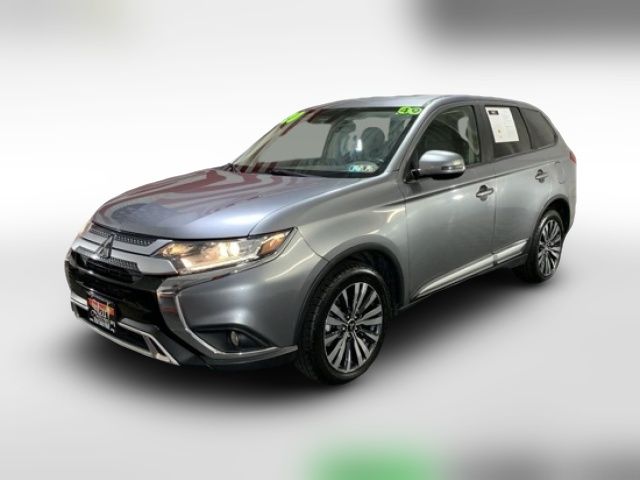 2020 Mitsubishi Outlander SE