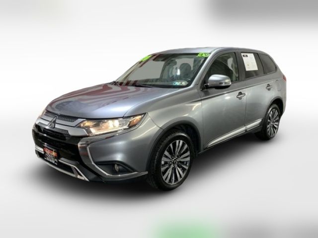 2020 Mitsubishi Outlander SE