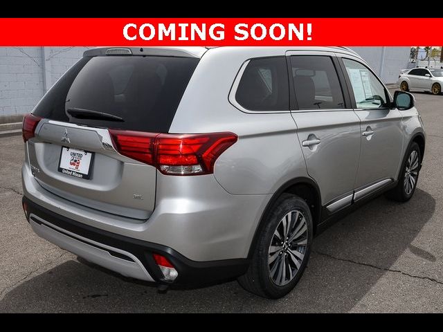 2020 Mitsubishi Outlander SE