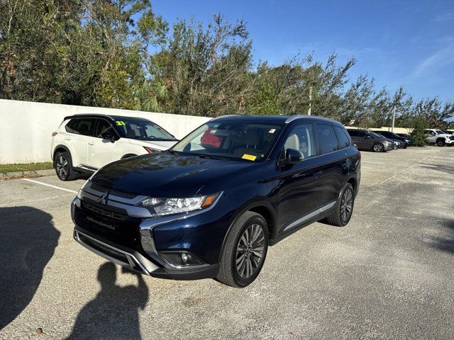 2020 Mitsubishi Outlander SE