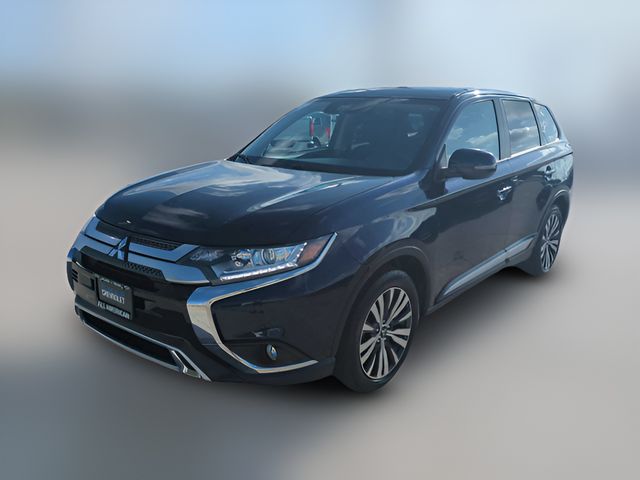2020 Mitsubishi Outlander SE