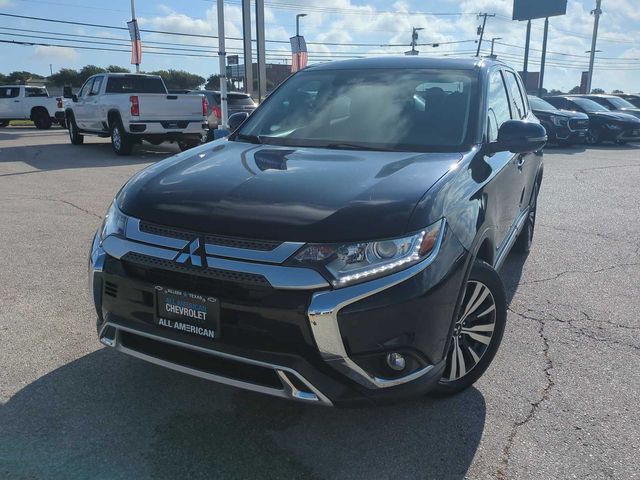 2020 Mitsubishi Outlander SE