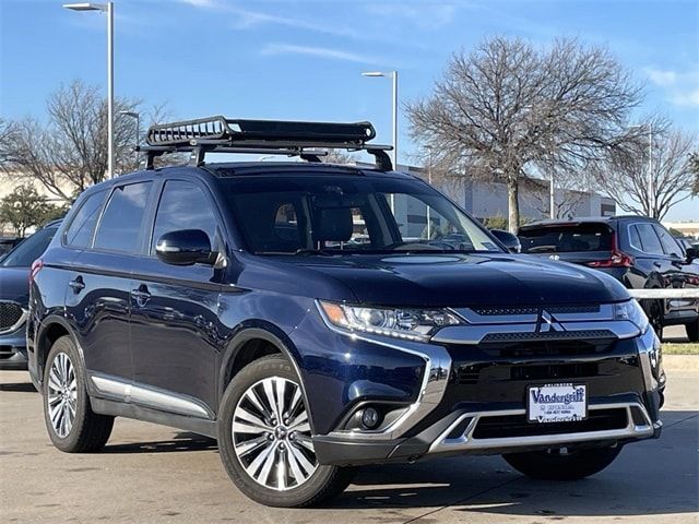 2020 Mitsubishi Outlander SE