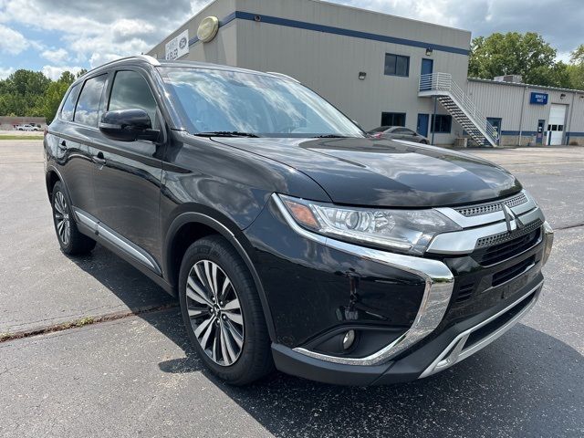 2020 Mitsubishi Outlander SE