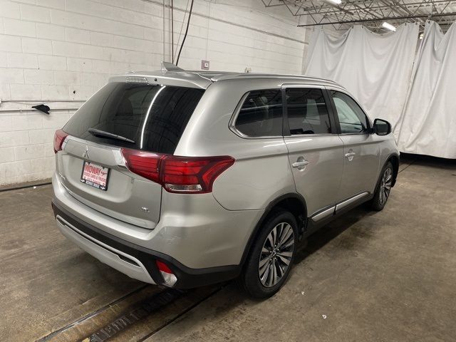 2020 Mitsubishi Outlander SE