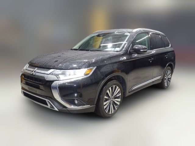 2020 Mitsubishi Outlander SE