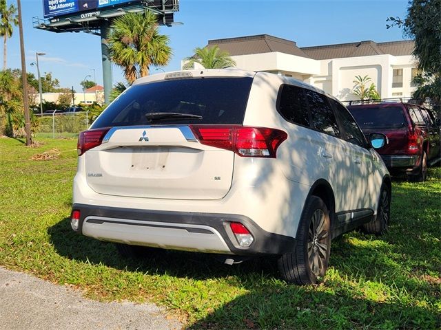 2020 Mitsubishi Outlander 