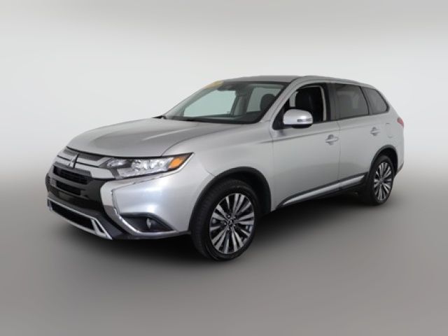 2020 Mitsubishi Outlander SE