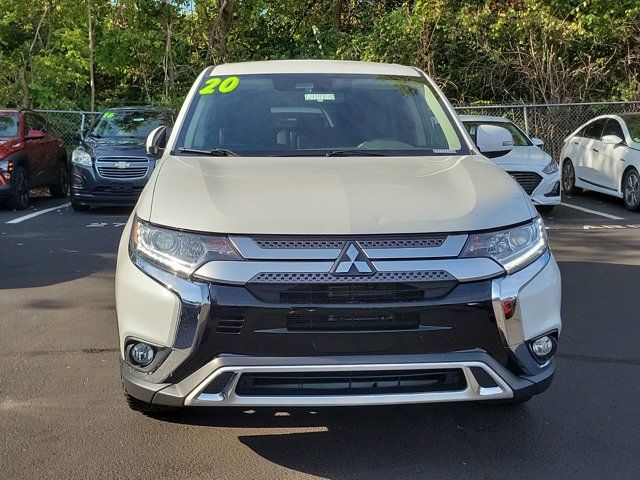 2020 Mitsubishi Outlander SE