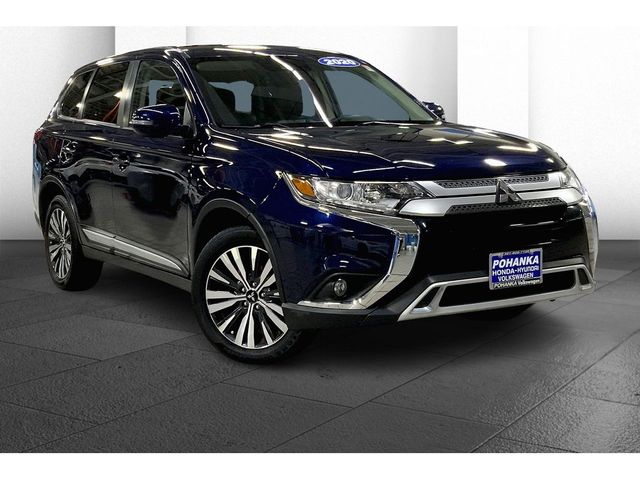 2020 Mitsubishi Outlander SE