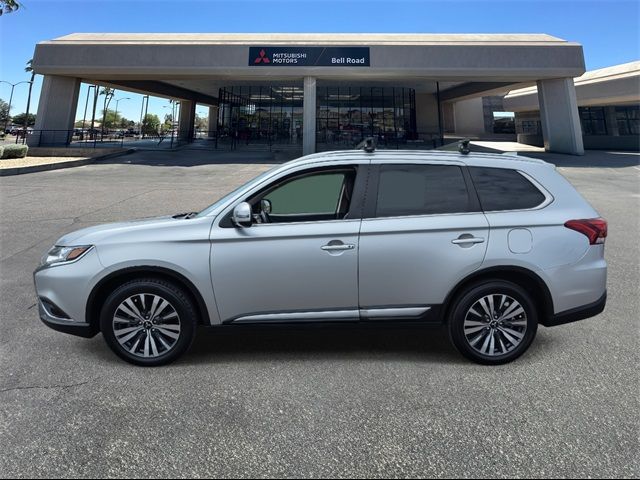 2020 Mitsubishi Outlander SE