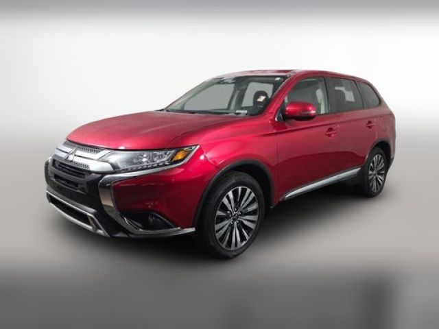 2020 Mitsubishi Outlander SE