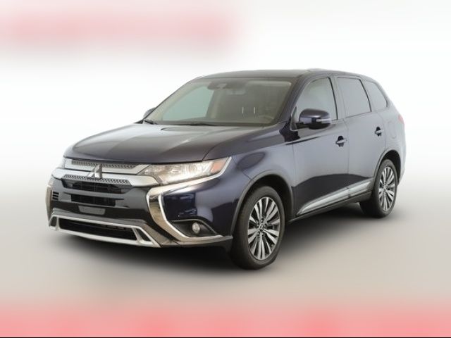 2020 Mitsubishi Outlander SE