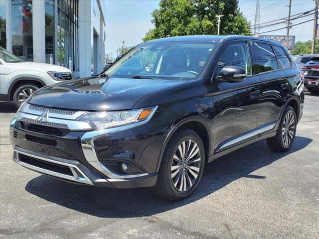 2020 Mitsubishi Outlander SE