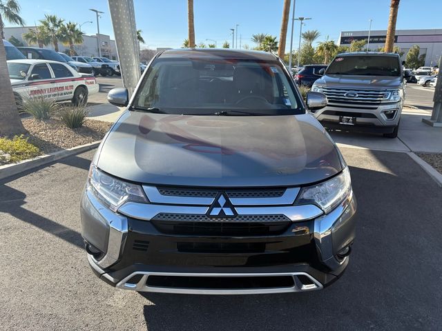 2020 Mitsubishi Outlander SE